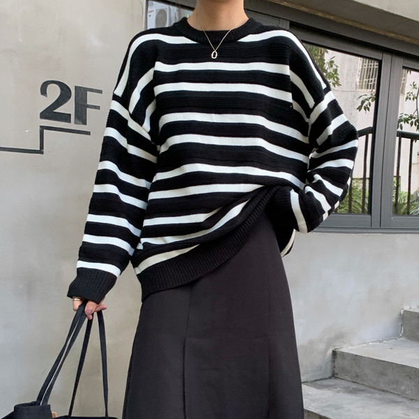 Γυναικείο φαρδύ ριγέ πουλόβερ σε τρία χρώματα