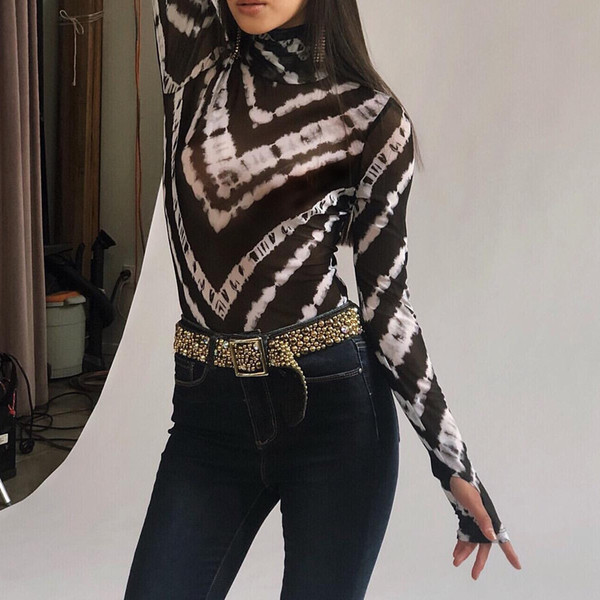 Modern női body fekete-fehér pólógallérral