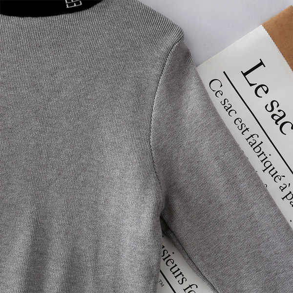 Bluză casual de damă cu guler polo și inscripție în trei culori