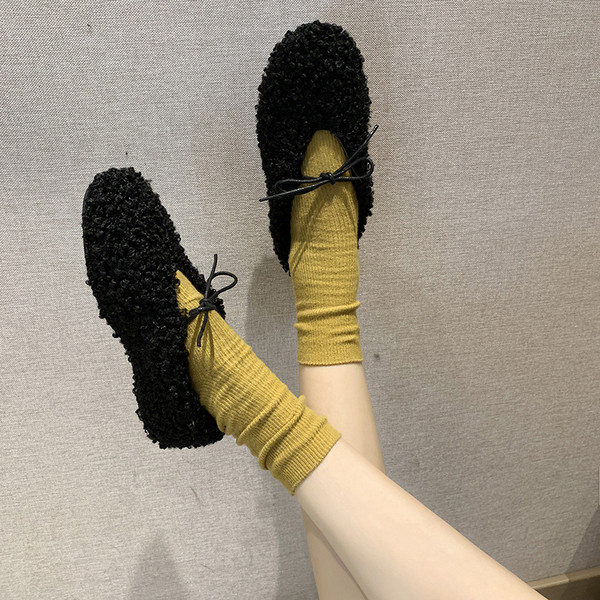 Χνουδωτά γυναικεία μοκασίνια σε διάφορα χρώματα