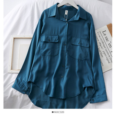 Μοντέρνο γυναικείο πουκάμισο με κουμπιά και κλασικό γιακά σε διάφορα χρώματα