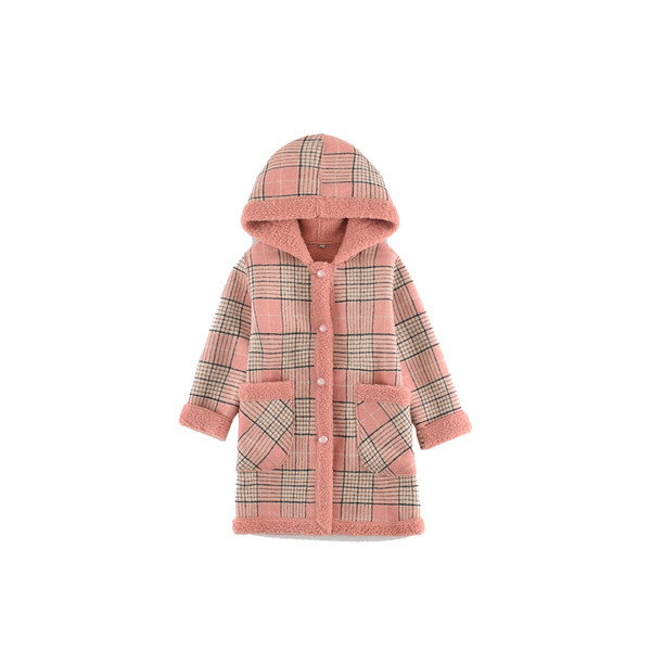 Palton pentru copii modern in carouri pentru fete cu nasturi si buzunare in roz si bej