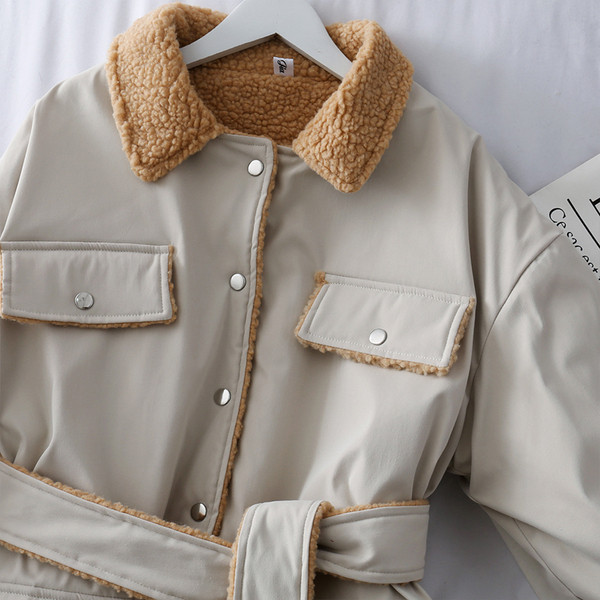 Palton de dama modern cu curea si nasturi in trei culori