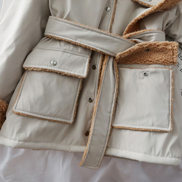 Palton de dama modern cu curea si nasturi in trei culori