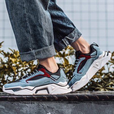 Model NOU de adidasi barbati cu sireturi si talpa aspra in trei culori