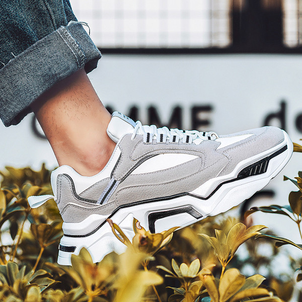 Model NOU de adidasi barbati cu sireturi si talpa aspra in trei culori