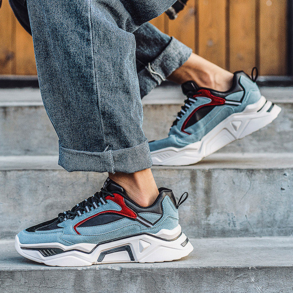 Model NOU de adidasi barbati cu sireturi si talpa aspra in trei culori