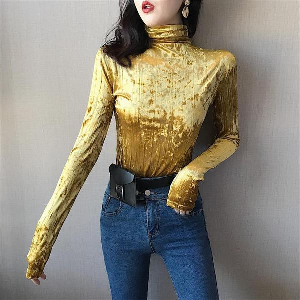 Bluză de damă cu guler polo din catifea în trei culori