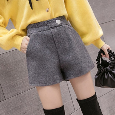 Νέο μοντέλο γυανικεία σορτς σε καφέ, γκρι και μπεζ χρώμα