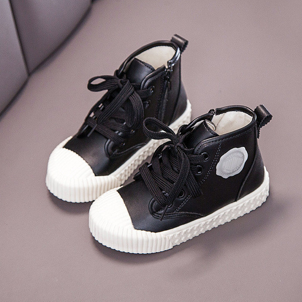 Modern, lapos talpú és nyakkendős gyerekcipő lányoknak négy színben