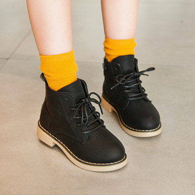 Παιδικές μπότες για κορίτσια με φερμουάρ και κορδόνια σε τρία χρώματα