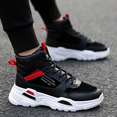 Μοντέρνα ανδρικά αθλητικά παπούτσια με σκληρή σόλα και κορδόνια σε πράσινο και μαύρο χρώμα