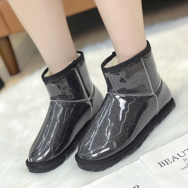 Γυναικείες μπότες φθινοπώρου-χειμώνα με απαλή επένδυση σε διάφορα χρώματα