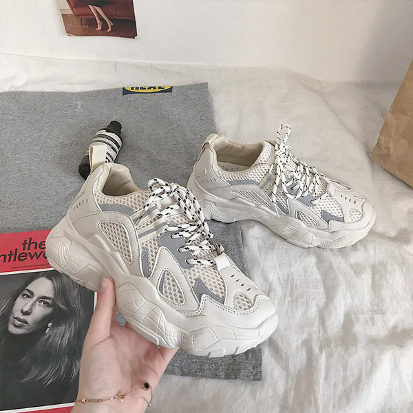 Casual γυναικεία παπούτσια με πολύχρωμους δεσμούς