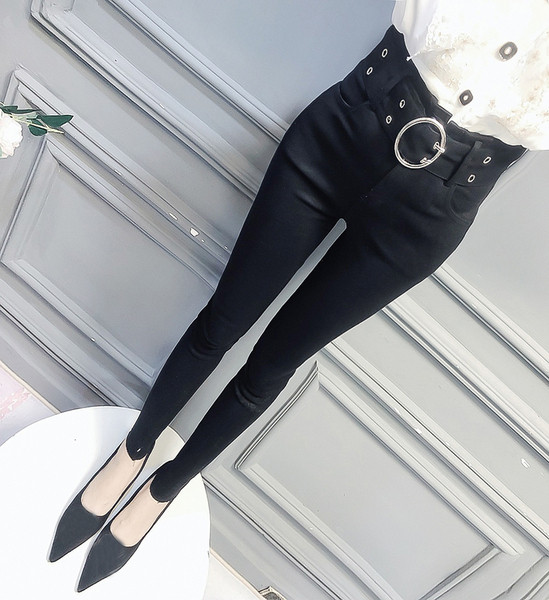 Pantaloni lungi cu talie înaltă și curea