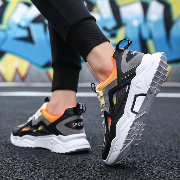 Αθλητικά ανδρικά παπούτσια σε πορτοκαλί, λευκό και μαύρο χρώμα
