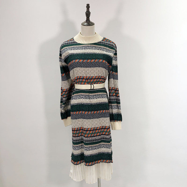 Дълга плетена рокля с шарен десен - две разцветки