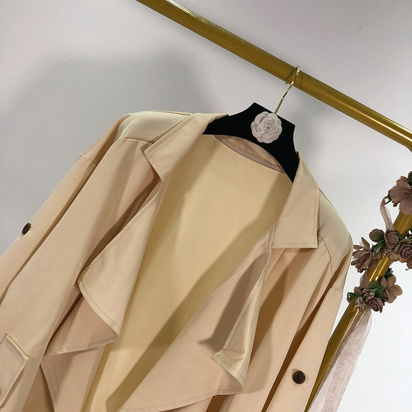 Jachetă scurtă subțire de primăvară-toamnă de culoare bej