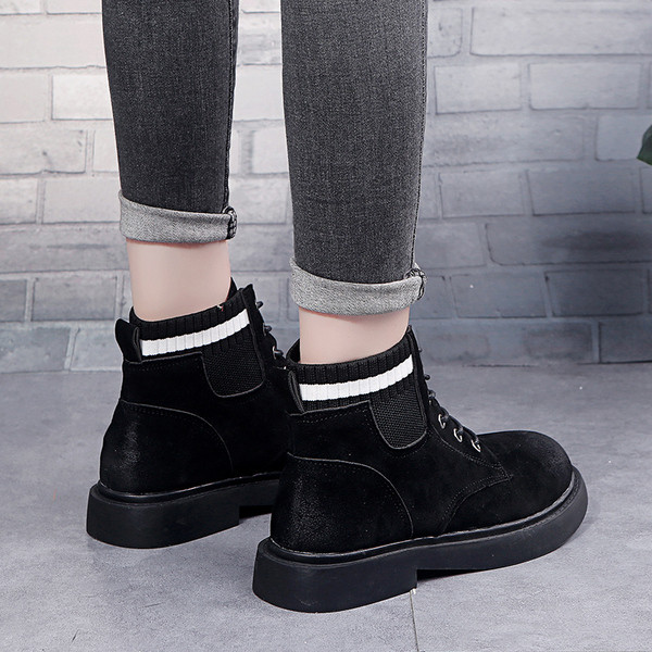 Alkalmi női velúr csizma fekete és barna színben