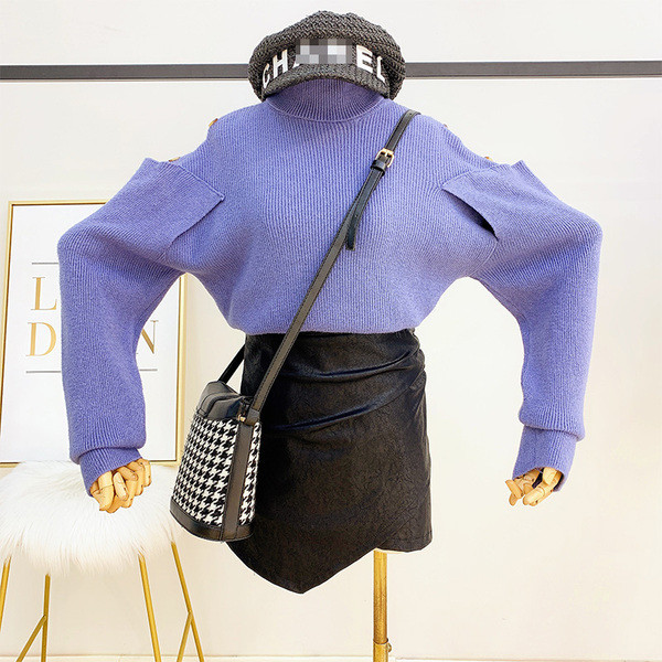 Modern női pulóver gombokkal több színben