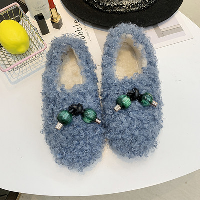 Γυναικείες σπιτικές παντόφλες με απαλή επένδυση και τρισδιάστατο στοιχείο σε διάφορα χρώματα