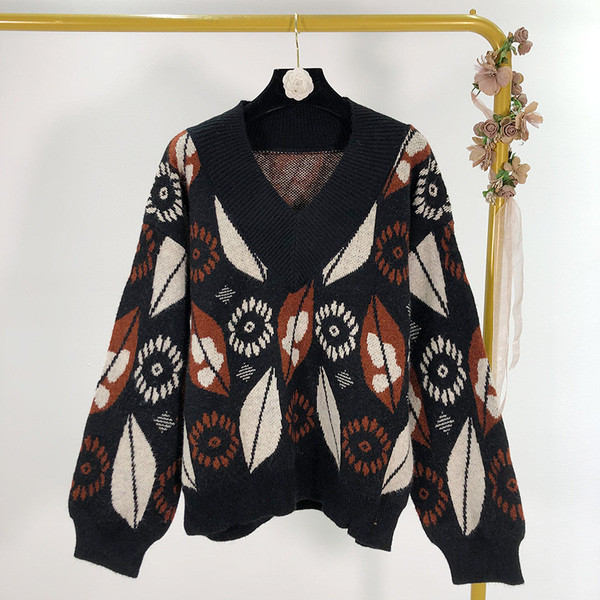 Γυναικείο πουλόβερ  με μοτίβο σε τρία χρώματα