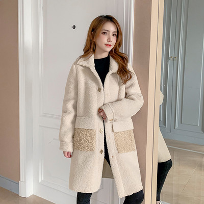 Új modell női kabát bézs, rózsaszín és fehér gombokkal