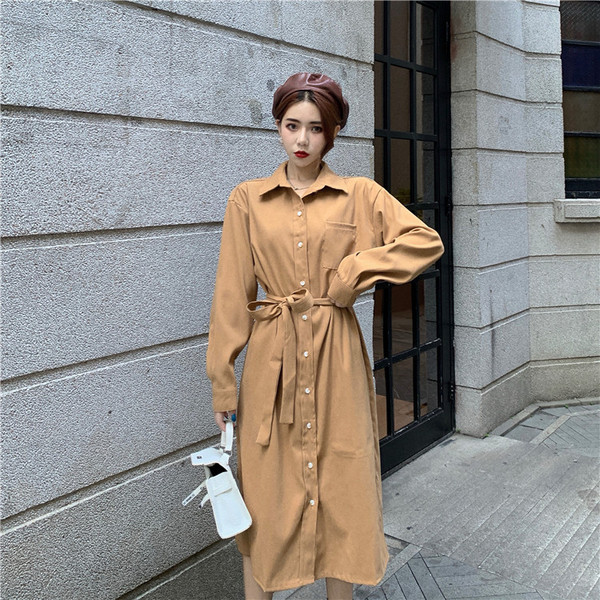 Hosszú ing típusú ruha barna és fekete színben