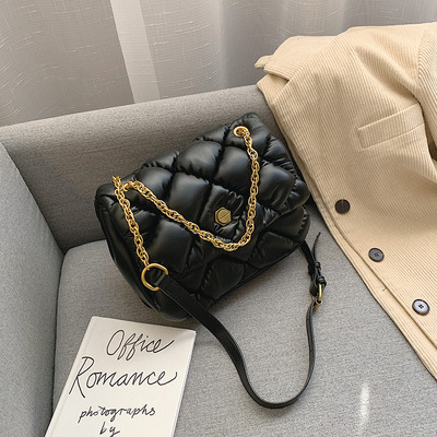 Μοντέρνα γυναικεία τσάντα από έκο δέρμα σε τρία χρώματα