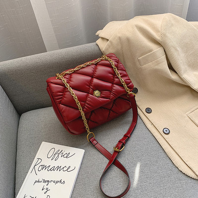 Μοντέρνα γυναικεία τσάντα από έκο δέρμα σε τρία χρώματα