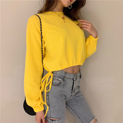 Σύντομη γυναικεία μπλούζα με δεσμούς σε τέσσερα χρώματα