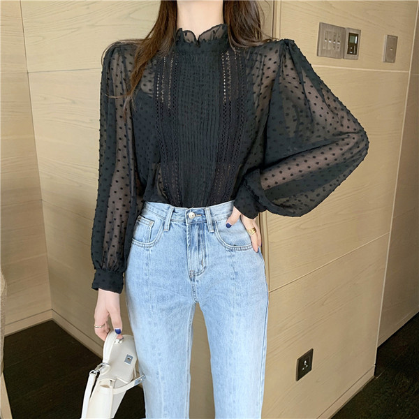 Bluza de dama eleganta din sifon in negru si dantela