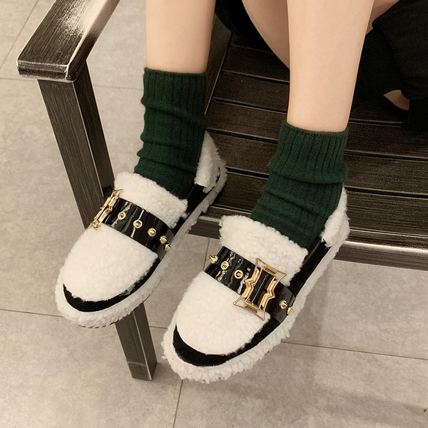 Γυναικεία casual χειμωνιάτικα παπούτσια σε μαύρο και άσπρο χρώμα