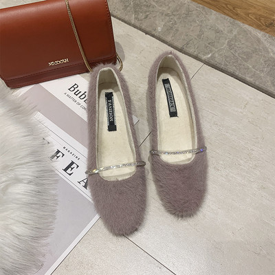 Καθημερινά γυναικεία παπούτσια με ίσια πέλματα σε διάφορα χρώματα