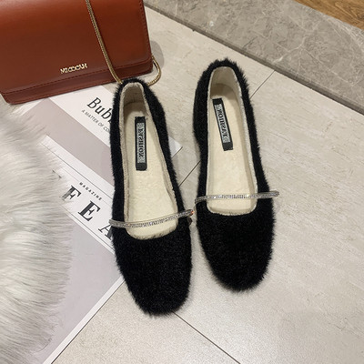 Καθημερινά γυναικεία παπούτσια με ίσια πέλματα σε διάφορα χρώματα