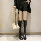 Γυναικέιες δερμάτινες μπότες με κορδόνια σε μαύρο και μπεζ χρώμα