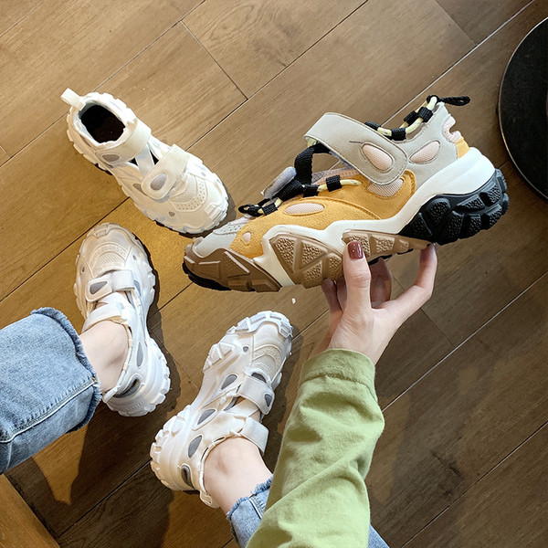 Νέο μοντέλο γυναικέια αθλητικά  παπούτσια ν με σκληρή σόλα σε τρία χρώματα