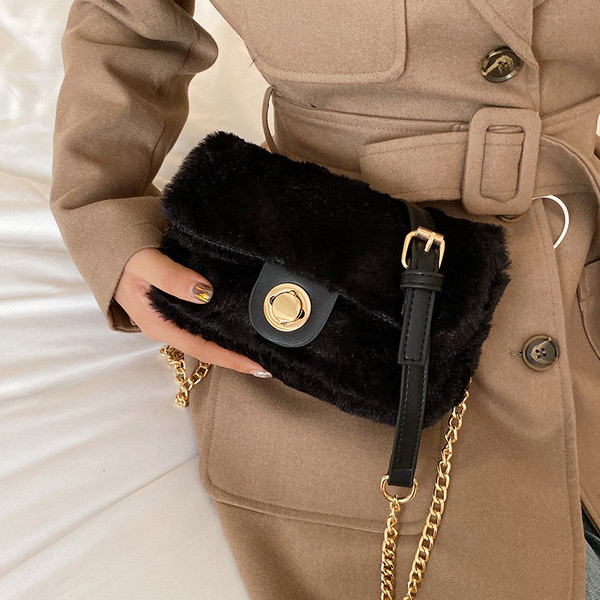 Geanta de dama moderna din puf cu inchidere metalica in mai multe culori