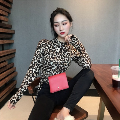 Γυναικεία κοντή μπλούζα με κορδόνια και εκτύπωση