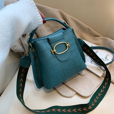 Μοντέρνα έκο δερμάτινη  γυναικεία τσάντα με μεγάλη λαβή