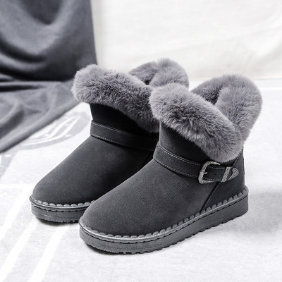 Modern női csizma puha béléssel és csattal szürke, barna és fekete színben