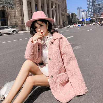 Γυναικείο μακρύ αφράτο παλτό σε μπεζ και ροζ χρώμα