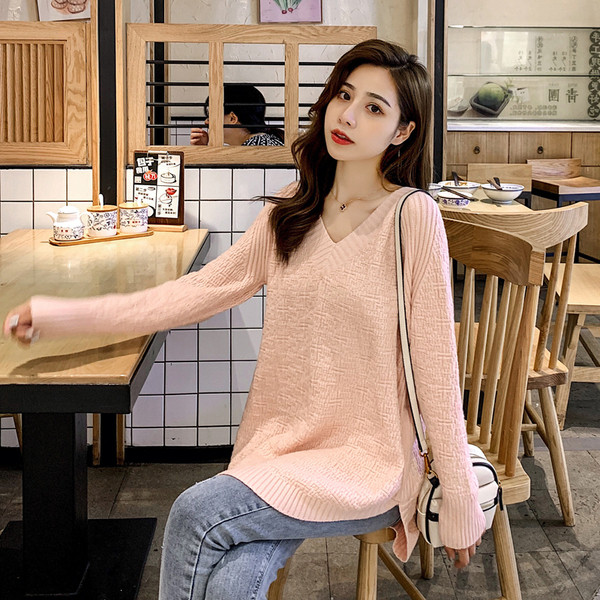 Új modell alkalmi női pulóver hosszú ujjal és spitz nyakkivágással rózsaszín, fehér és barna színekben