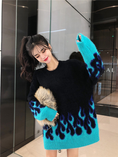 Γυναικέιο μακρύ πλεκτό πουλόβερ με οβάλ λαιμόκοψη