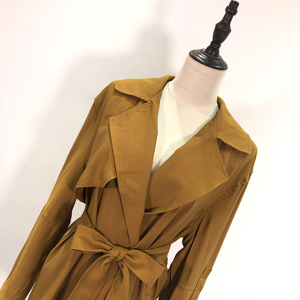 Palton subțire de primăvară-toamnă de culoare maro cu cravate