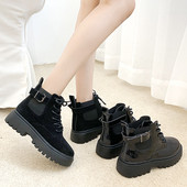 Ghete de dama moderne cu talpa aspra - doua modele