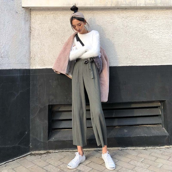 Női redős nadrág derékkötővel több színben