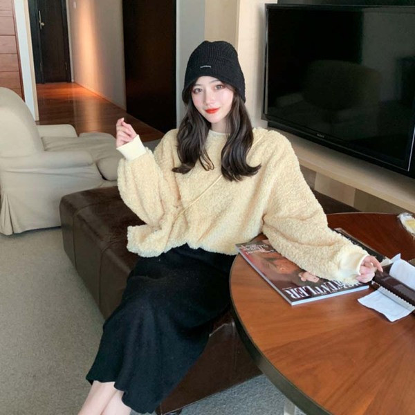 Γυναικεία φαρδιά μπλούζα σε τρία χρώματα