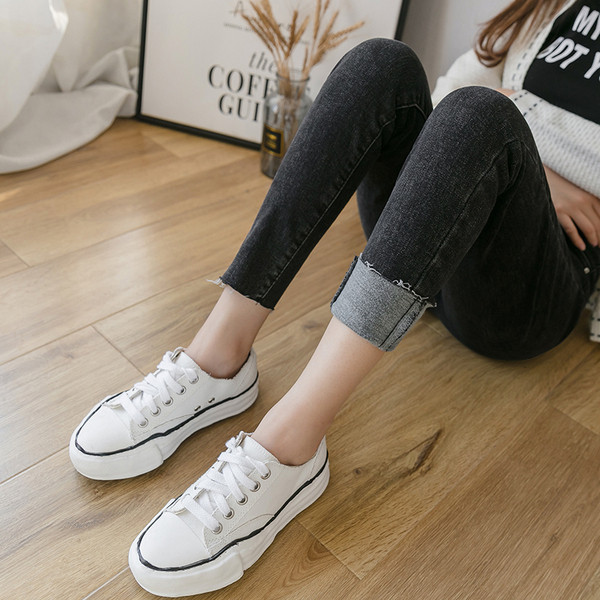 Blugi de dama moderni Model Slim in albastru si negru