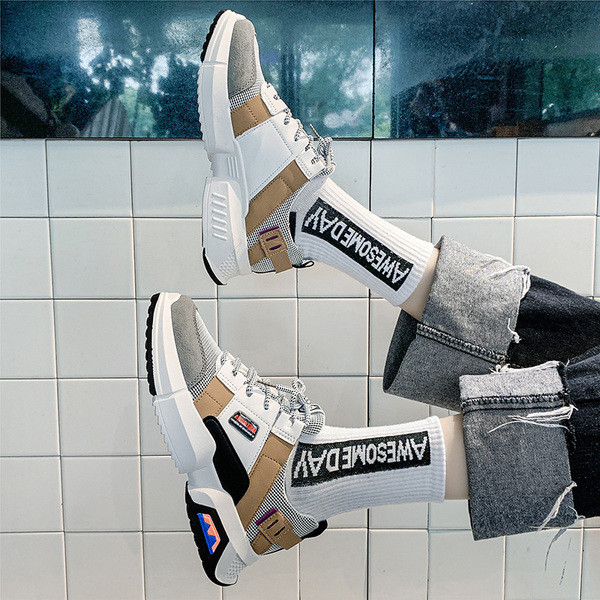 Női alkalmi sportcipő durva talppal és fűzős sárga, fehér és barna színben